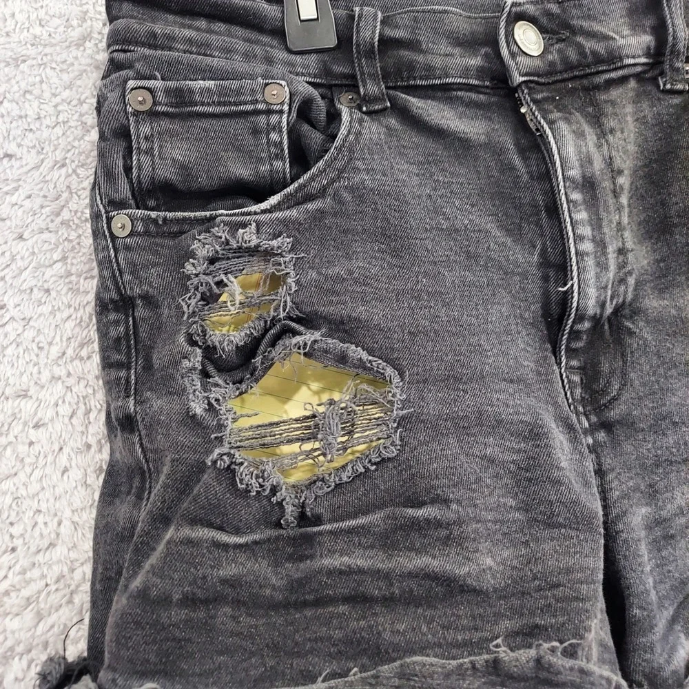 Aeropostale‎ Mom Short Women 12 Black Distressed High Waisted Raw Hem Denim